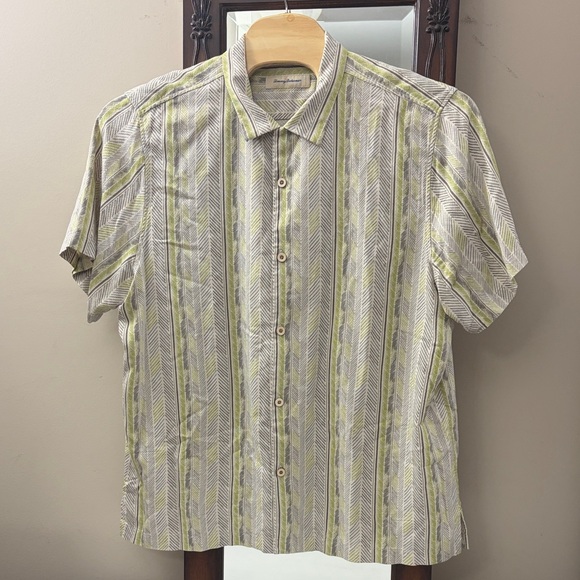 Tommy Bahama Beige and Olive Chevron Men's Shirt Size XXL - Picture 3 of 8